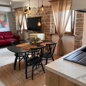 https://apartments-groznjan.in-istria.net